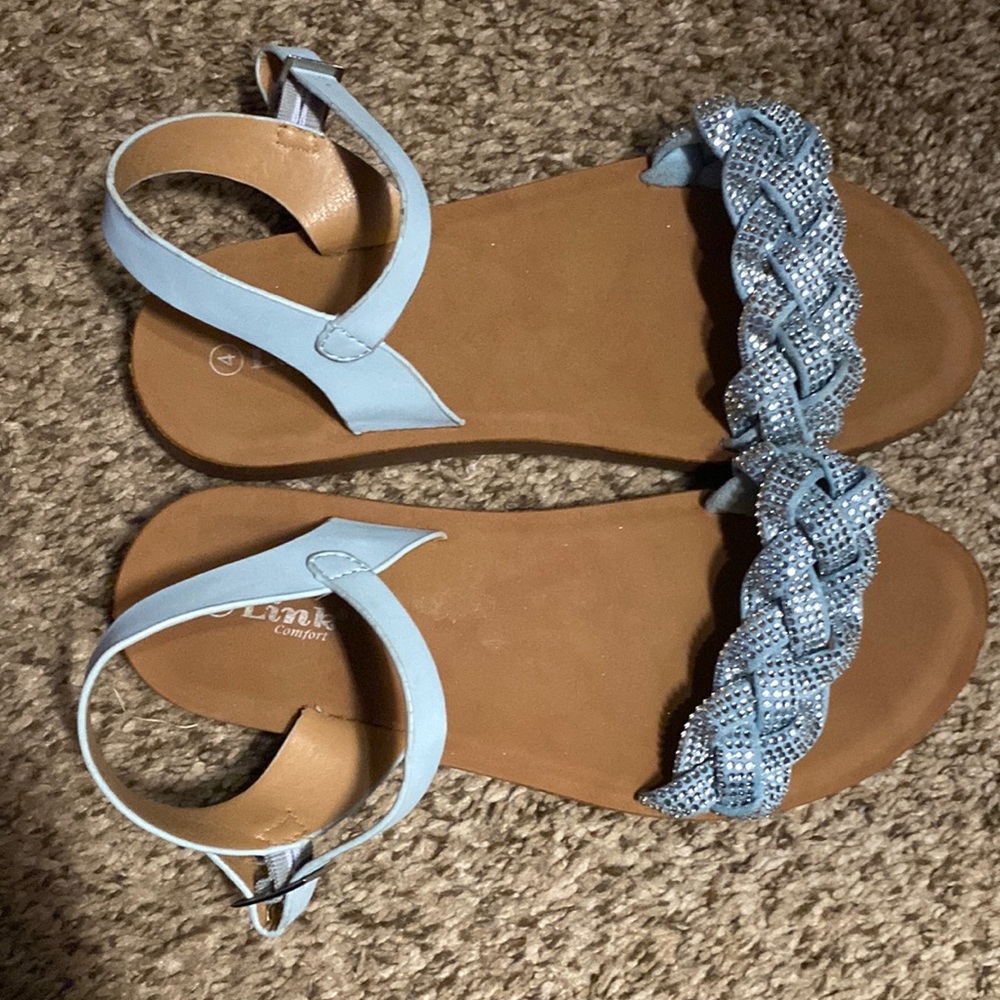 Girls gray link comfort sandals size 4